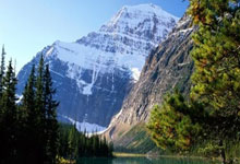 开云体育:小薩砍下22分16籃板 福克斯貢獻22分8助攻 保羅交出11分8助攻13助攻 國王四人得分超過20分大勝馬刺.